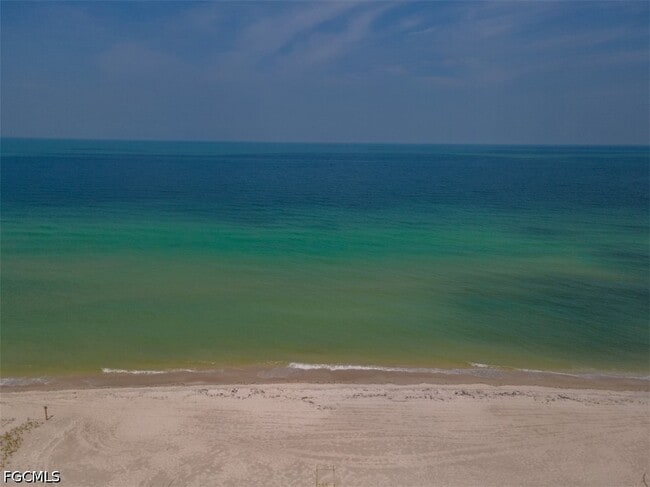 property at 1100 Gulf Shore Blvd N