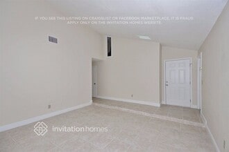 592 Heather Brite Cir in Apopka, FL - Foto de edificio - Building Photo