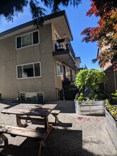 2216 NW 59th St in Seattle, WA - Building Photo - Building Photo