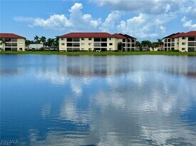 11110 Caravel Cir in Ft. Myers, FL - Building Photo