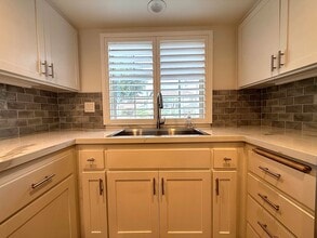 6917 Pear Tree Dr in Carlsbad, CA - Building Photo - Building Photo