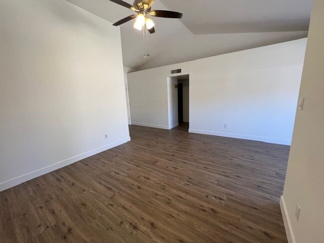 property at 2836 E Irwin Ave
