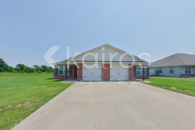 property at 3909 Thomas St