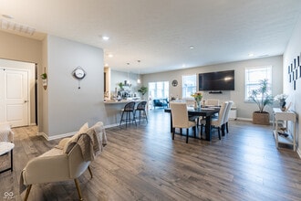 354 Limerick Ln in Pendleton, IN - Building Photo - Building Photo