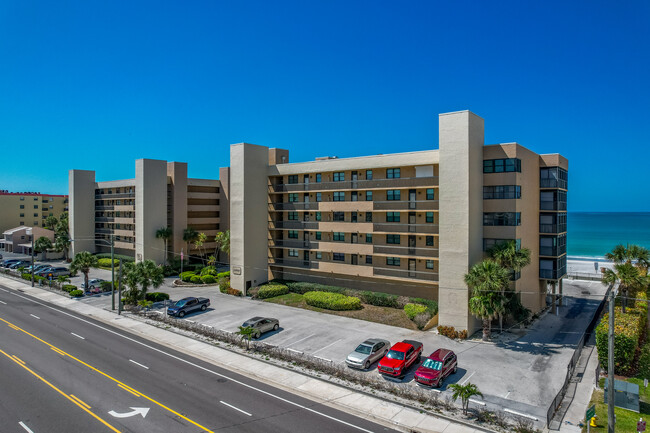 Surfside South Condominiums in Madeira Beach, FL - Building Photo - Building Photo