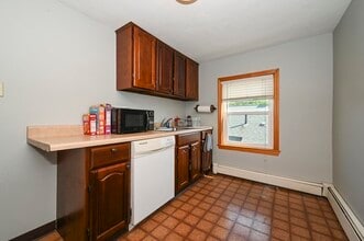 195 Billings Rd in Quincy, MA - Building Photo - Building Photo