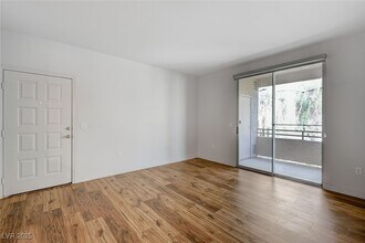 75 N Valle Verde Dr in Henderson, NV - Building Photo - Building Photo