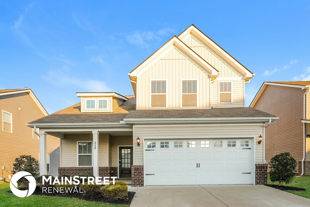 315 Whisper Wood Wy in Lebanon, TN - Building Photo