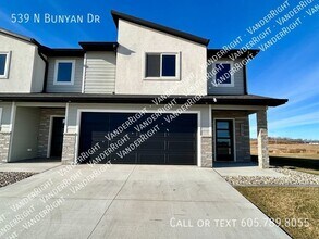 539 BUNYAN Dr in Harrisburg, SD - Building Photo - Building Photo