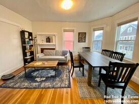 11 Parkton Rd, Unit 1 in Boston, MA - Building Photo