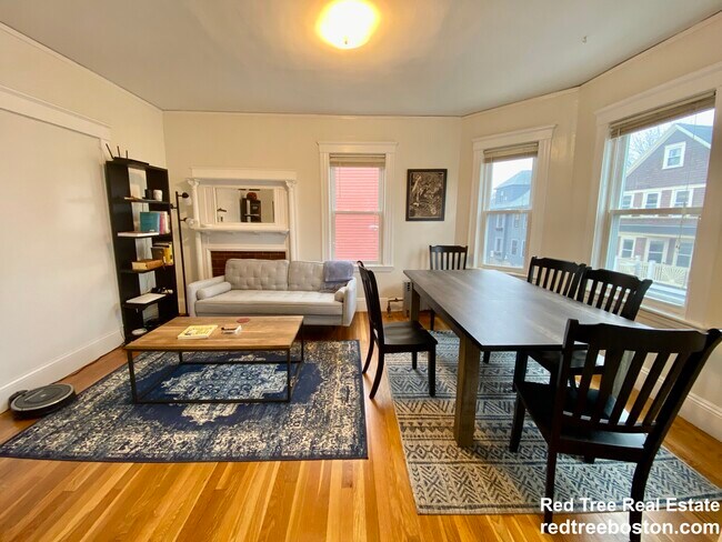 property at 11 Parkton Rd