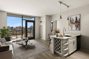 1487 N Halsted St in Chicago, IL - Building Photo