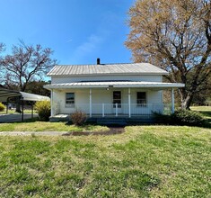 5906 Gasburg Rd in Valentines, VA - Building Photo - Building Photo