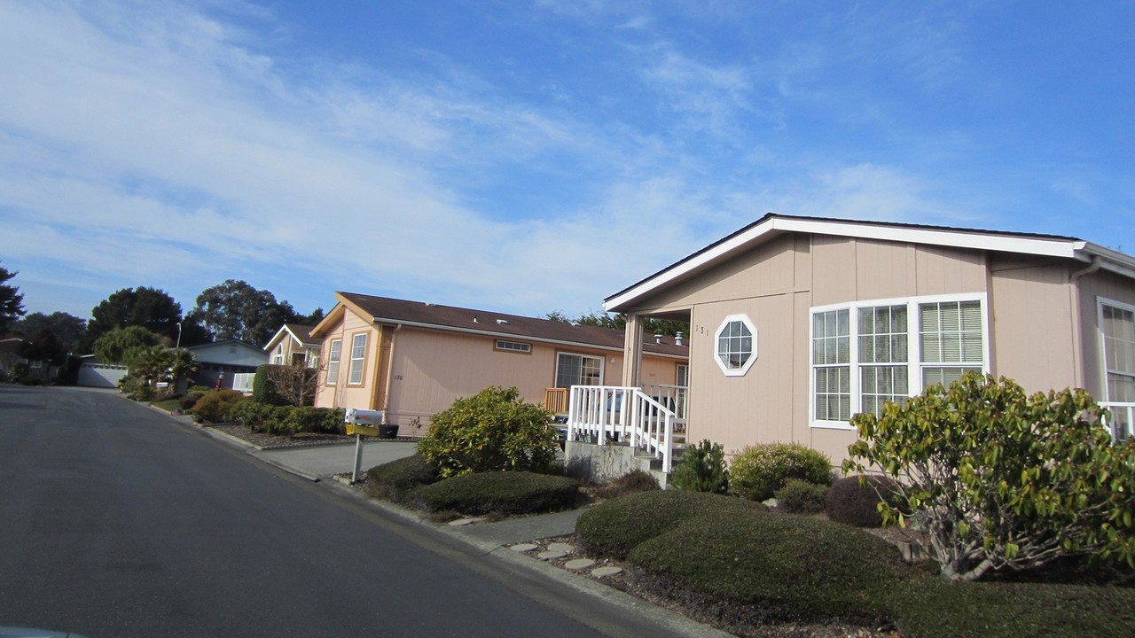 Ocean West in Mckinleyville, CA - Building Photo