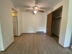 810 Benton Dr in Iowa City, IA - Building Photo - Building Photo