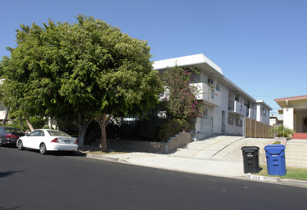 138 N St Andrews Pl in Los Angeles, CA - Building Photo