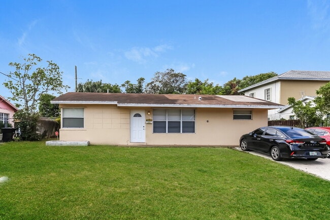 property at 2750 SW 2nd Ct