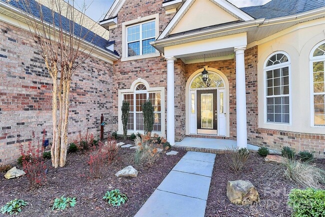 9607 Royal Colony Dr in Waxhaw, NC - Building Photo - Building Photo