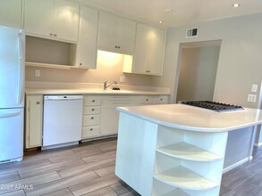 8350 E Indianola Ave in Scottsdale, AZ - Building Photo - Building Photo