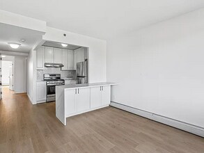 136-21 Latimer Pl in Queens, NY - Building Photo - Building Photo