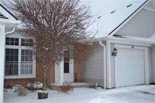 24 Amberwood Pl in Rochester, NY - Building Photo