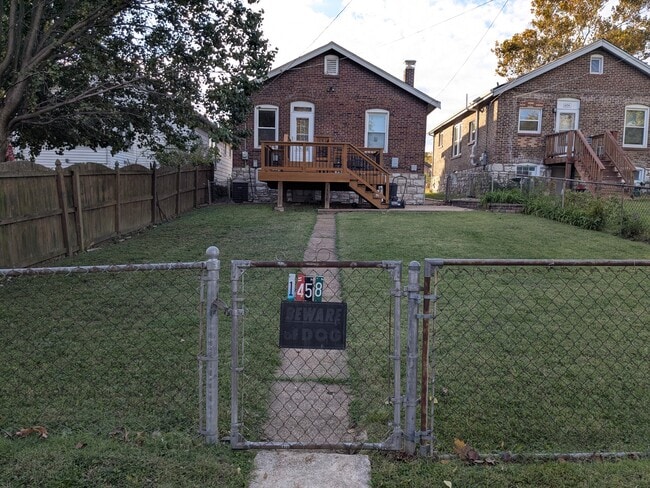 1458 Graham St in St. Louis, MO - Building Photo - Building Photo
