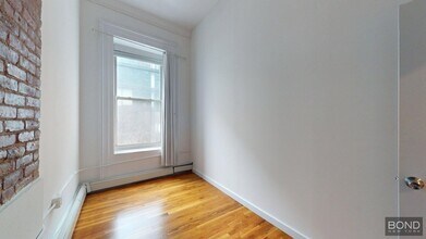 816 Broadway in New York, NY - Building Photo - Building Photo