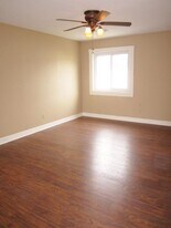 322 S Poplar St, Unit F