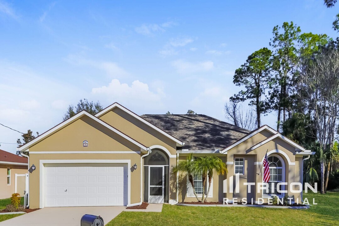9 Point Pl in Palm Coast, FL - Foto de edificio