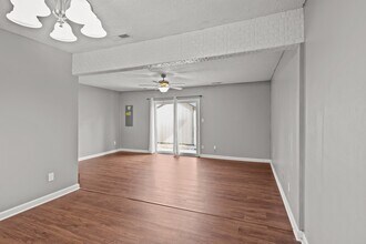 3851 Chimney Creek Dr in Virginia Beach, VA - Building Photo - Building Photo