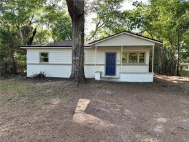 1305 Middle Ring Rd in Mobile, AL - Building Photo