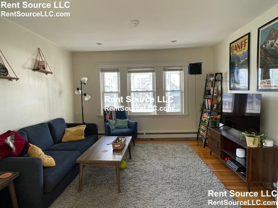 58 Farragut Ave in Somerville, MA - Foto de edificio