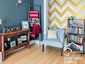 436 W Surf St in Chicago, IL - Building Photo - Building Photo