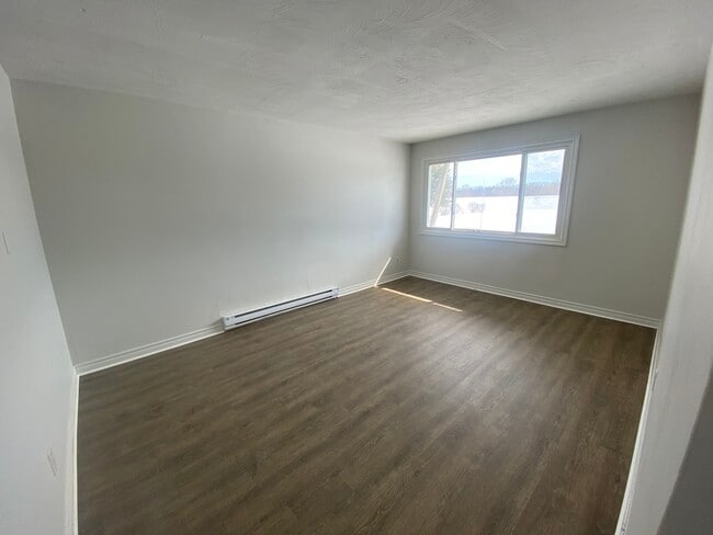 130 Fifth Ave in Brantford, ON - Building Photo - Building Photo