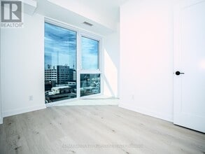 57 Carlisle St in St Catharines, ON - Building Photo - Building Photo