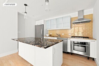 50 Orchard St in New York, NY - Building Photo - Building Photo