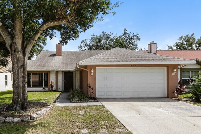 property at 1428 High Knoll Dr