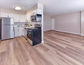 Village Square in Harleysville, PA - Foto de edificio - Building Photo