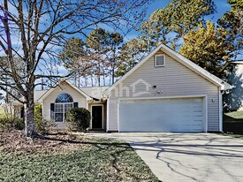 4731 Gold Mine Dr in Sugar Hill, GA - Building Photo