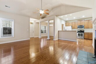 1826 Rushing Wood Dr NW in Huntsville, AL - Building Photo - Building Photo