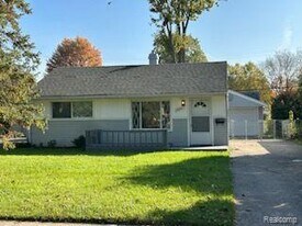 3816 Kent Rd in Royal Oak, MI - Building Photo