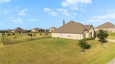 3930 Clearwater Ln in Nevada, TX - Building Photo - Building Photo