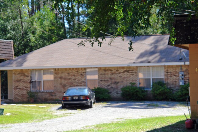 401 Niceville Ave in Niceville, FL - Foto de edificio - Building Photo