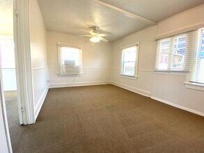 418 Thorn St, Unit 418 in San Diego, CA - Building Photo - Building Photo