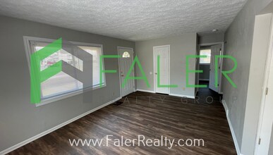 520 Alexander Dr in Dayton, OH - Building Photo - Building Photo