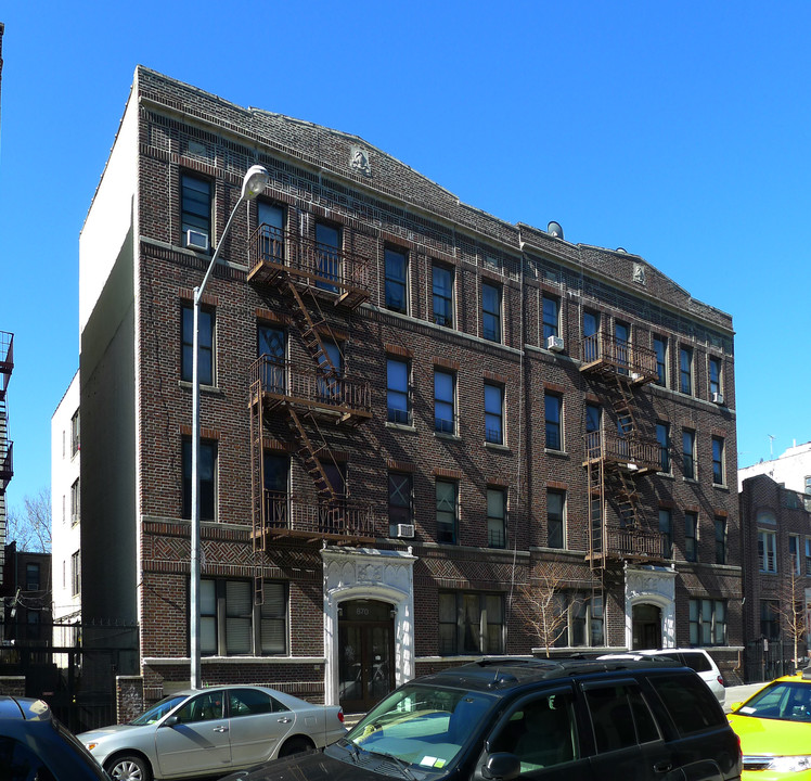 870 42nd St in Brooklyn, NY - Building Photo