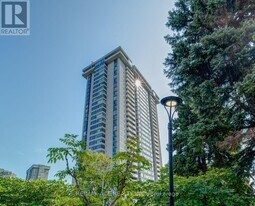 1555 Finch Ave E in Toronto, ON - Building Photo