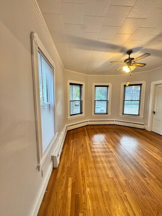 46 West St in Brockton, MA - Building Photo