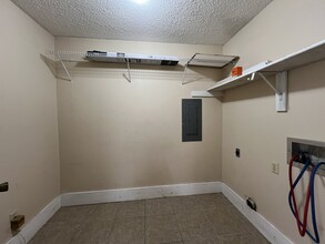 203 Bourbon St in Bossier City, LA - Foto de edificio - Building Photo