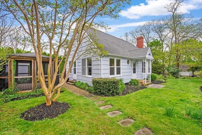 property at 1375 3rd St